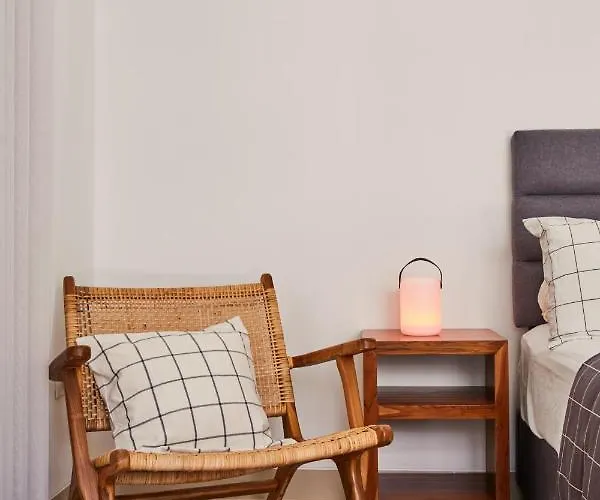 Dudu / Modern Decorated 3-room *